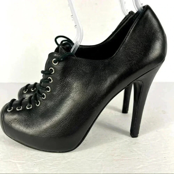 Chinese  Laundry heels - Picture 2 of 7